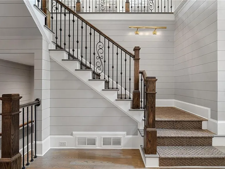 1685 Mount Paran Rd NW — Photo 36