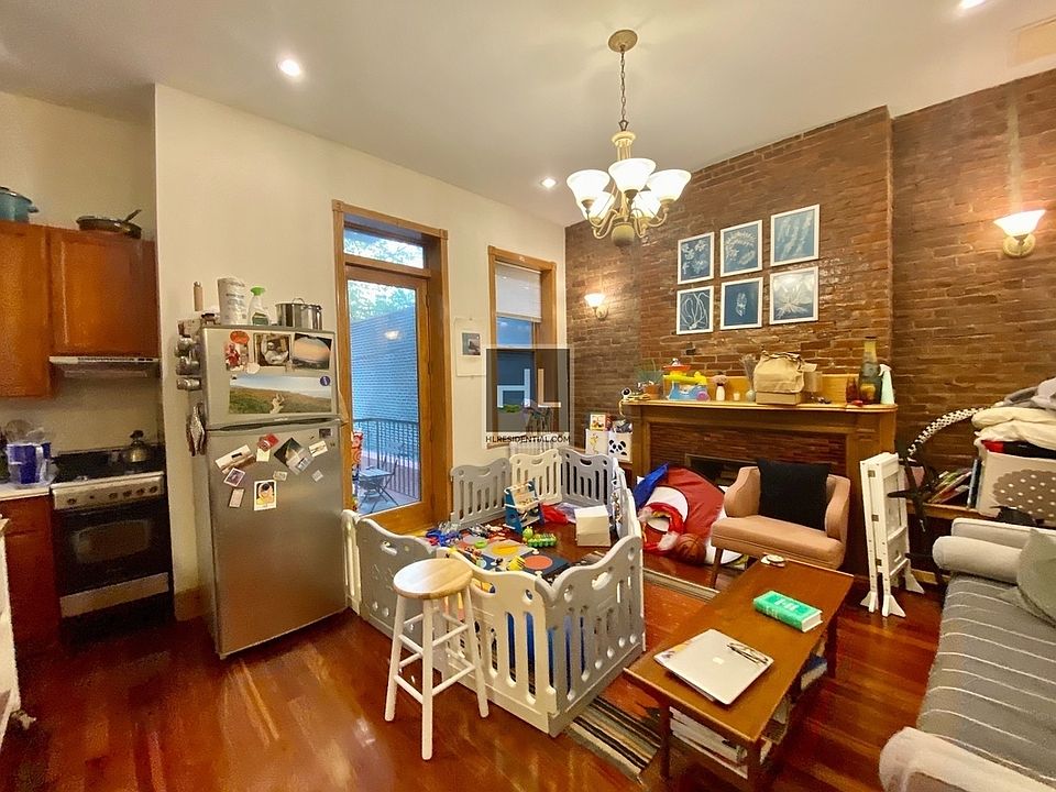 1st image of 863 Carroll St APT 1B