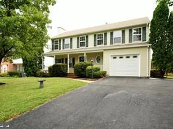 6114 Oust Ln, Woodbridge, VA 22193