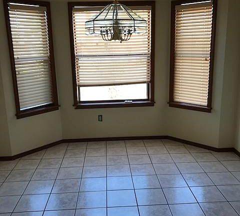 3rd image of 3510 Greasewood Ave