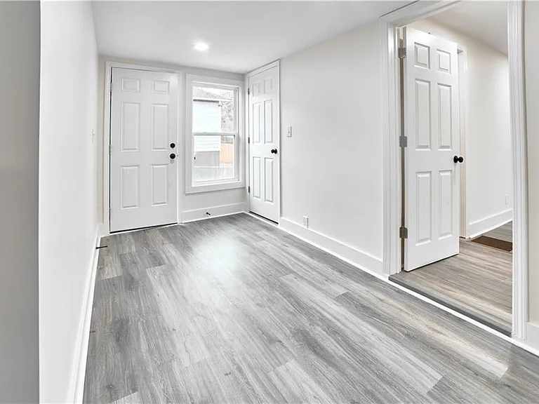 184 Scott St NW — Photo 9