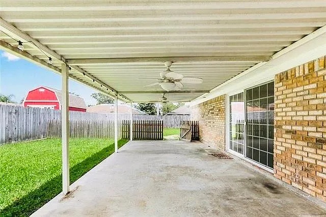 2716 Oak Forest Blvd — Photo 18