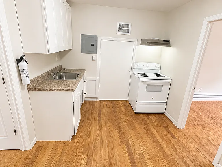 86 Stuyvesant Ave #3 — Photo 10