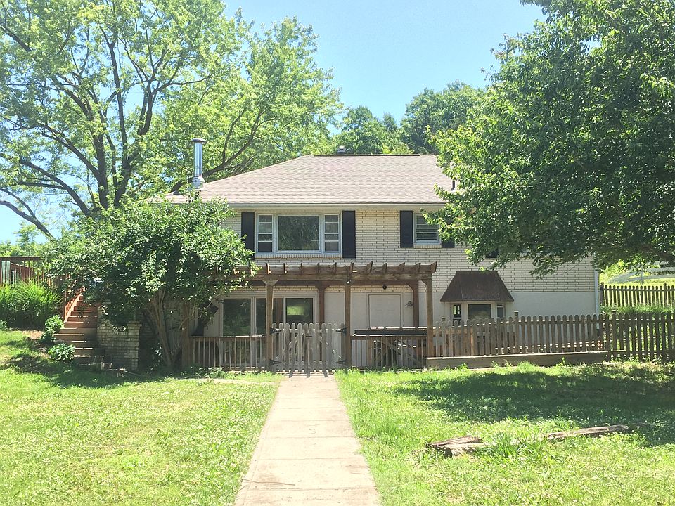 Front of home/basement entry