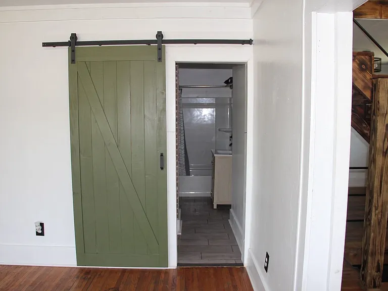 115 Ming St — Photo 8