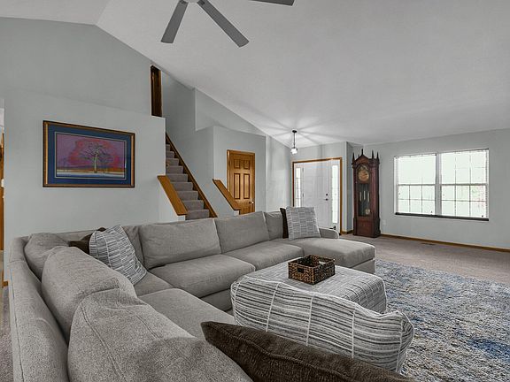 4th image of 508 Sycamore Ct