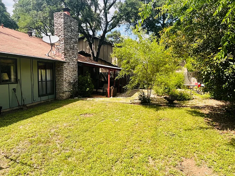 2602 Campden Dr — Photo 22