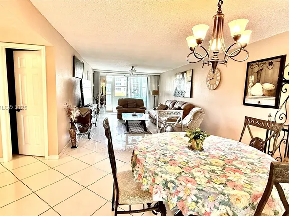 8961 S Hollybrook Blvd APT 106, Hollywood, FL 33025