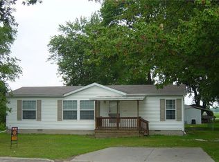 418 N Noble Ave, Noble, IL 62868