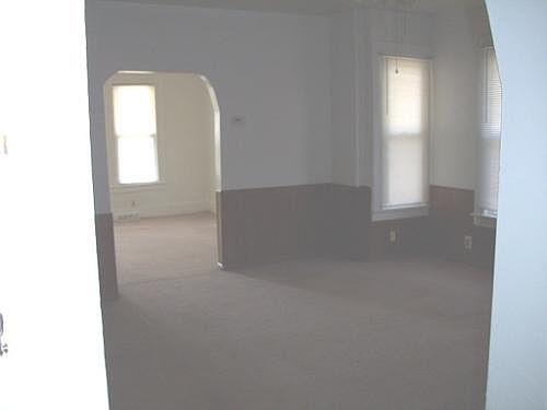 5th image of 112 E Wilson Ave