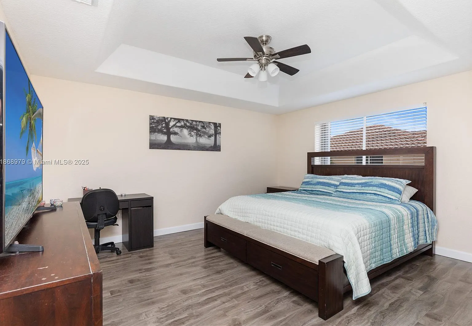 4 bed, 2007 sqft, $3,900 — Photo 4