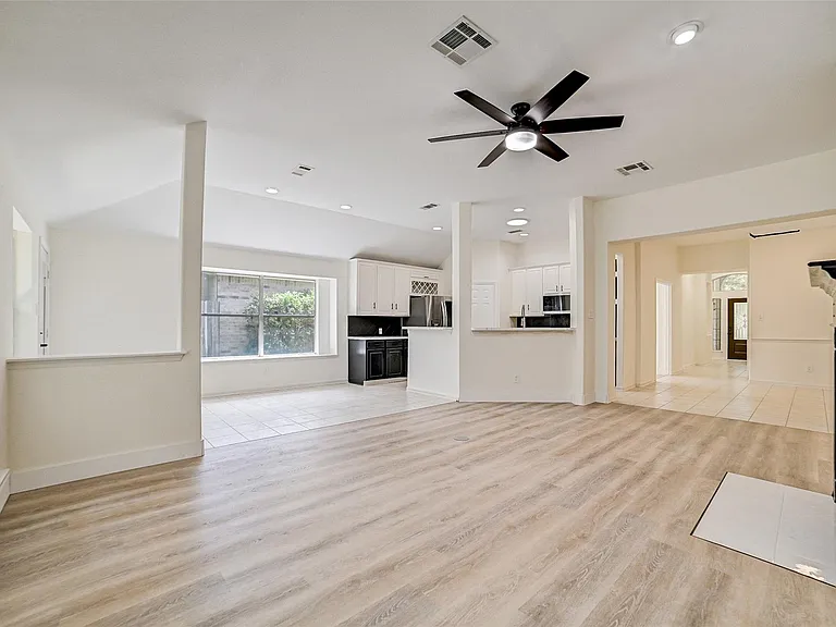 70 Camber Pine Pl — Photo 13