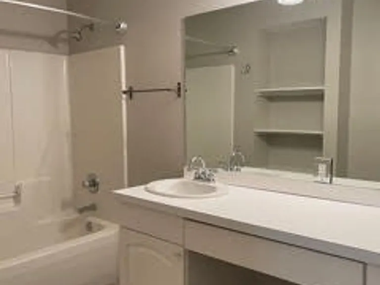 2705 Cunningham Ct — Photo 6
