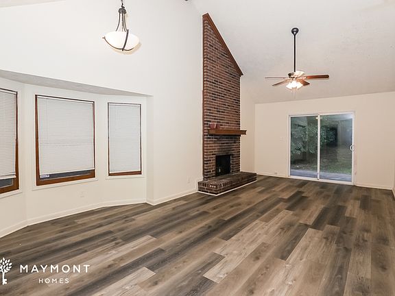 5th image of 7074 Williamsburg Dr
