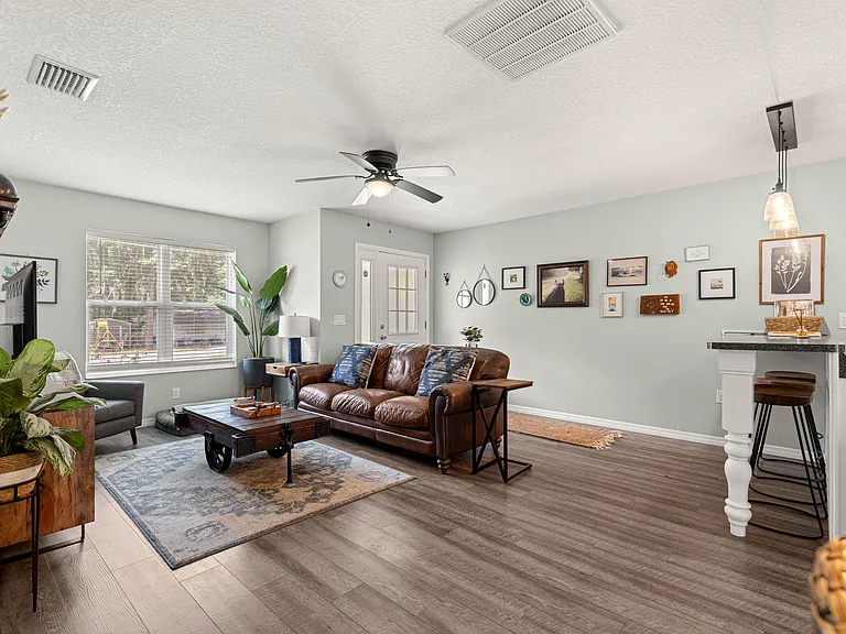6353 NW 52nd Ave — Photo 5