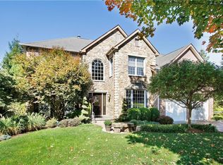 7 Carlton Dr, Mount Kisco, NY 10549