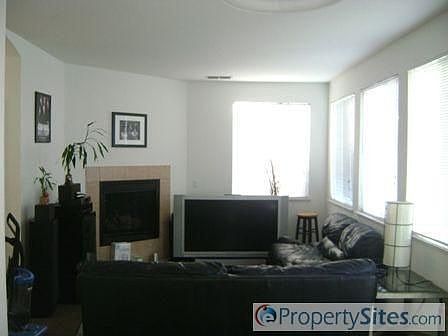 3rd image of 567 Scudero Cir