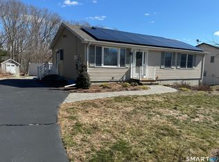 13 Devonshire Drive, Waterford, CT 06385