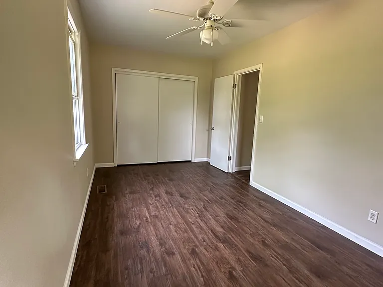 332 Harris Ln — Photo 12