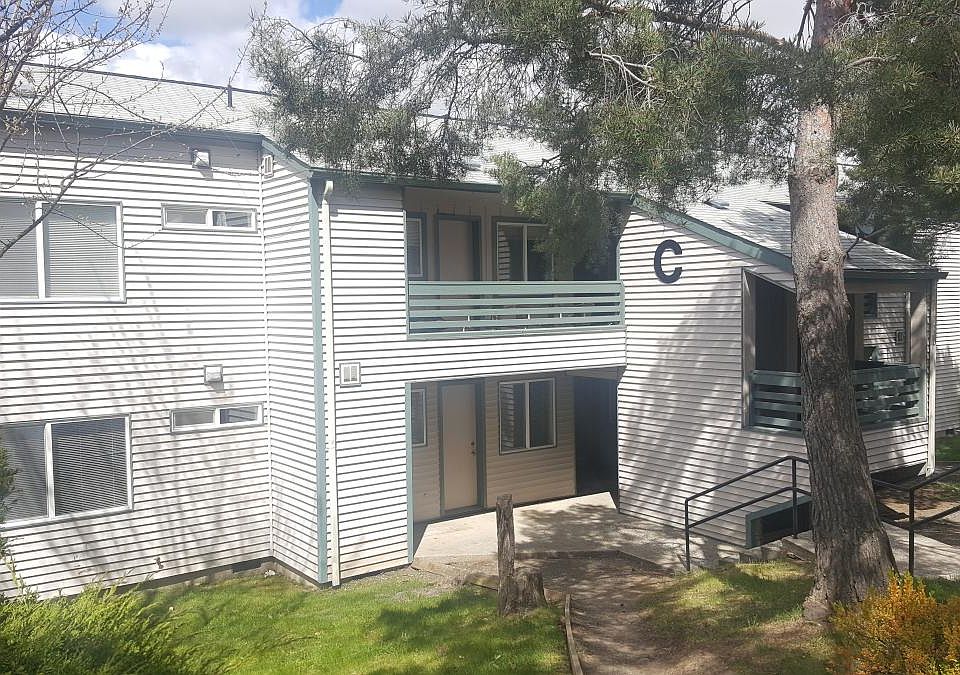 1st image of 921 SE Klemgard St APT C4