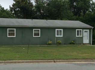 917-B Richland St, High Point, NC 27260