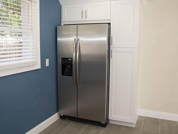 4th image of 4103 W Fairview Hts