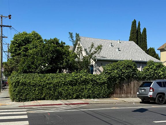4th image of 1547 8th Ave