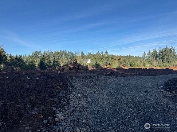 2nd image of 380 Hawkins Road