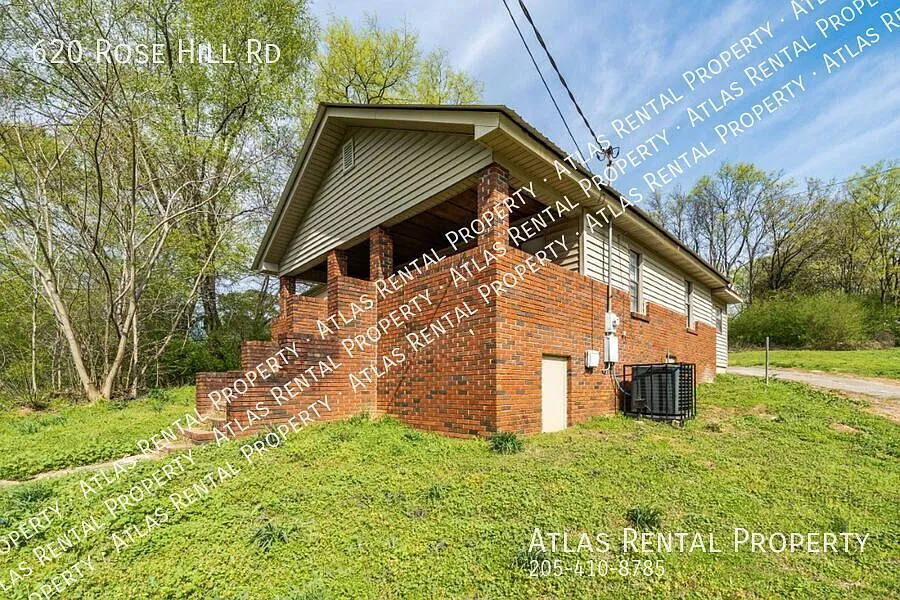 Perfectly Sized 3-Bedroom Gem — Photo 3