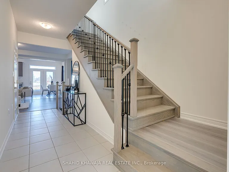 62 Holcomb Ter — Photo 15
