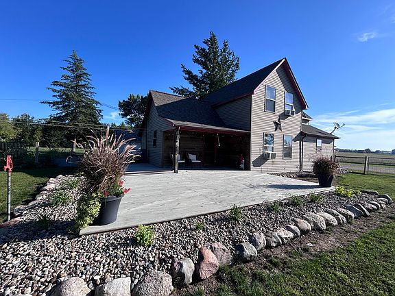 2nd image of 39576 280th St