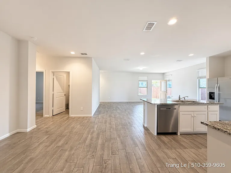 8636 Centerboard Ln — Photo 35