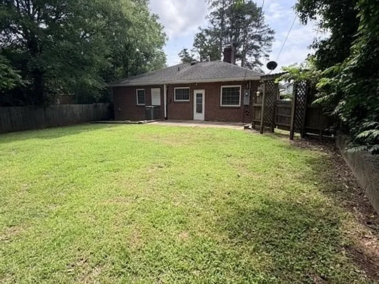 302 Bowles Ave — Photo 18
