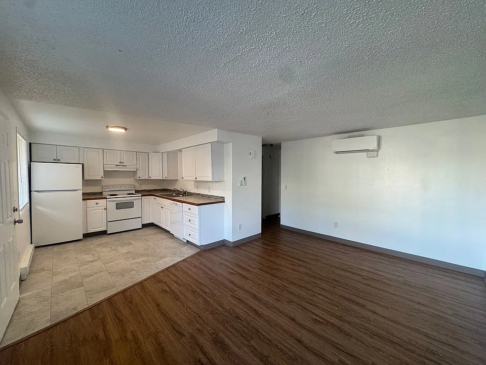 Hartson 8-Plex