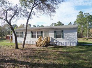 146 Lake Cir, Satsuma, FL 32189