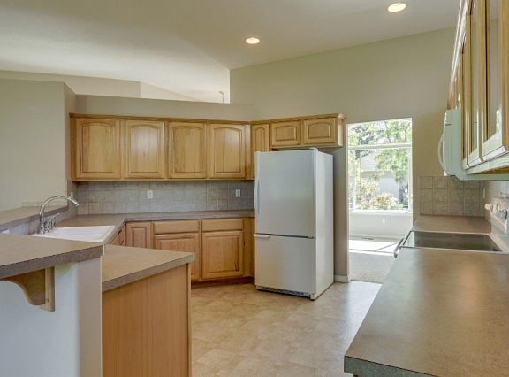 4th image of 5412 S Helena Ln