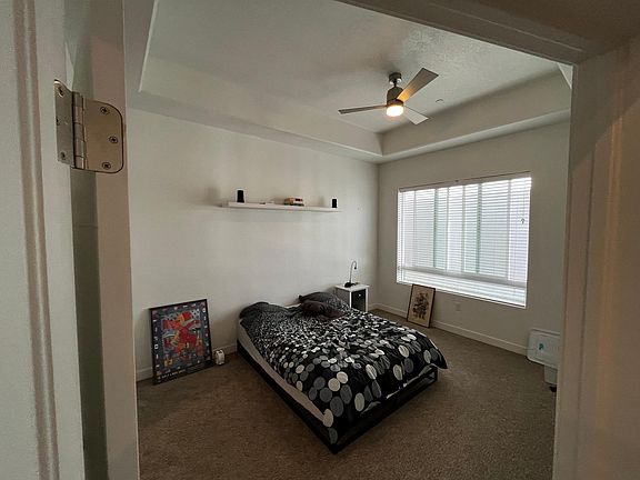 3rd image of 480 E South Temple St #604