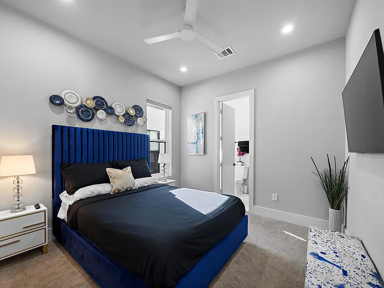 3513 Hutchins St — Photo 23