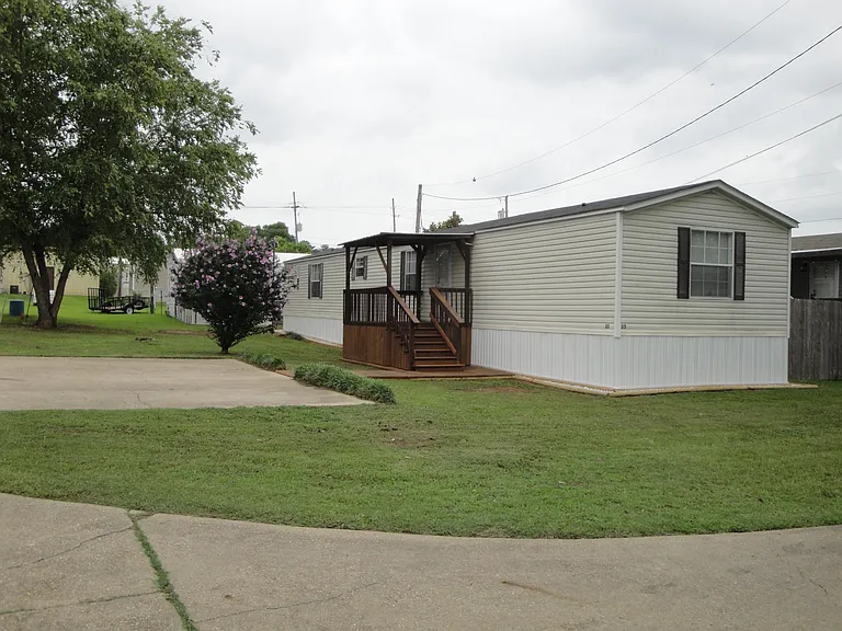 1115 Ole Hwy #35 — Photo 28