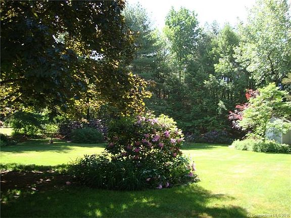 2nd image of 33 Somerset Dr