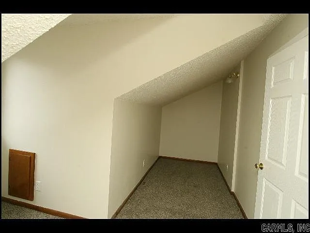 208 S Linden St #A — Photo 15