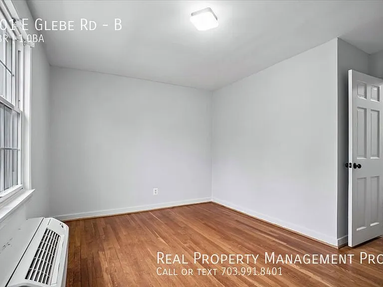 201 E Glebe Rd #B — Photo 15