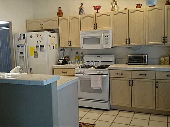 4th image of 6059 Annmillie Ave