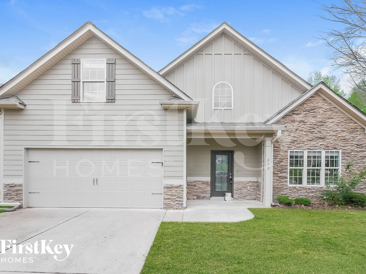 4 bed, 3.0 bath, 2878 sqft, $2,915 — Photo 1