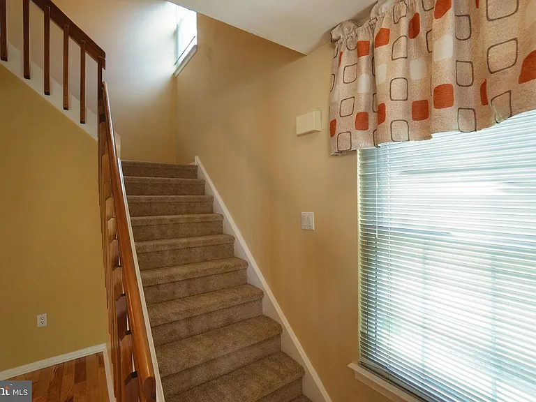 2005 Harvard Dr — Photo 22