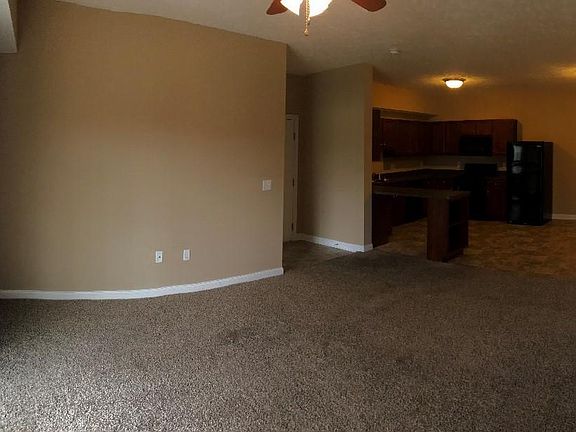 4th image of 401 Pleasant Meadow Blvd #5b9c77dff