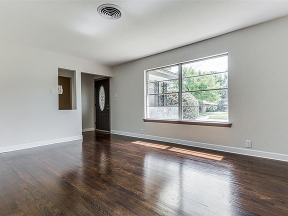 3rd image of 1711 Merrywood Way