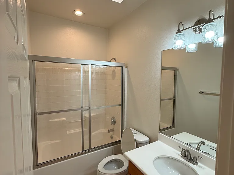 556 Rocking Horse Dr — Photo 21