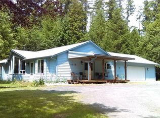 6615 Mapleleaf Dr, Clinton, WA 98236