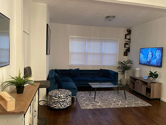 5th image of 251 Clendenny Ave
